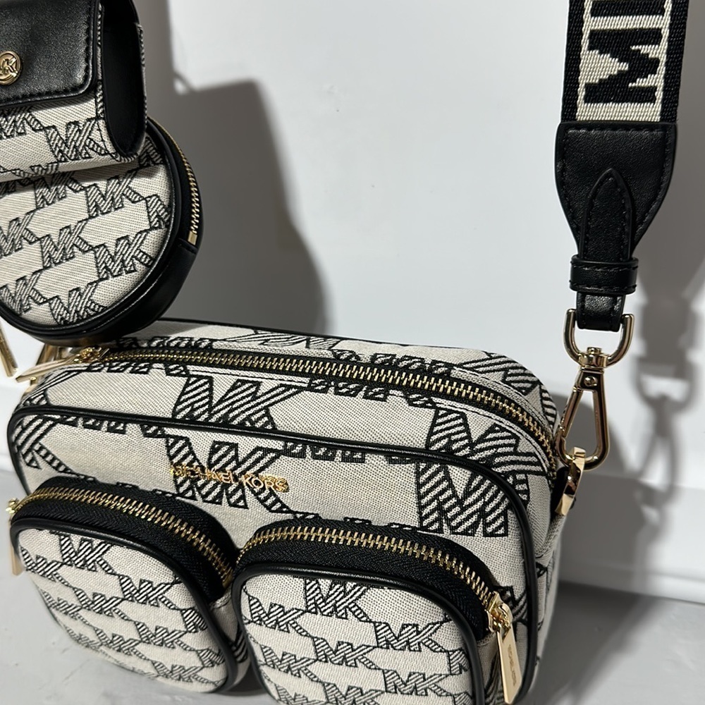 Michael Kors Jacquard Jet Set travel crossbody black tech pocket pouches multi - Picture 11 of 12
